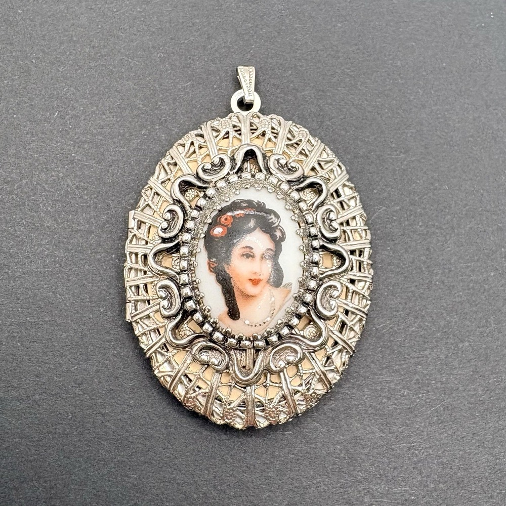 Vintage Victorian Style Porcelain Portrait Photo Locket Pendant Ornate 1.5"